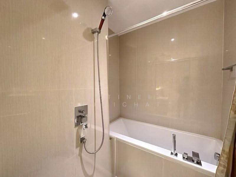 H Sukhumvit 43, Bangkok, 28 Sukhumvit 34 Road, Khlong Tan Nua, Watthana, Bangkok, 1 Bedroom, 43 sqm, Condo For Sale, by Kittinee Chuaichat, 500647450 - DDproperty.com