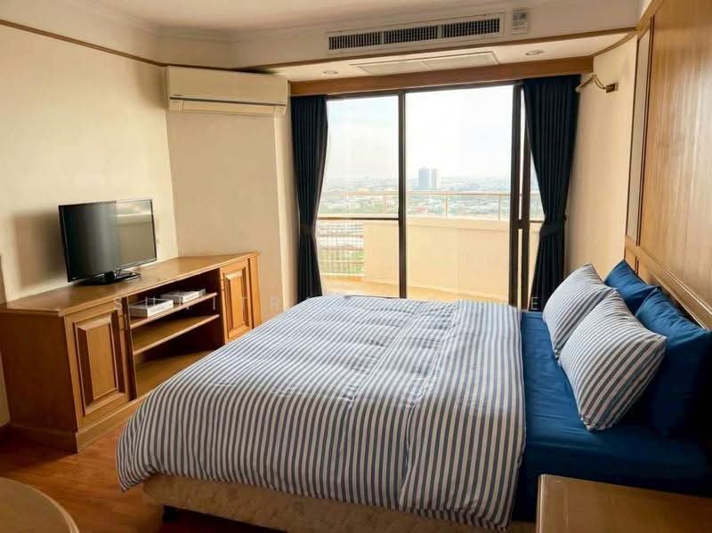 Floraville Condominium, Bangkok, 51 Pattanakarn, Suan Luang, Bangkok, 3 Bedrooms, 130 sqm, Condo For Rent, by Sunitra Sachdev, 500647464 - DDproperty.com