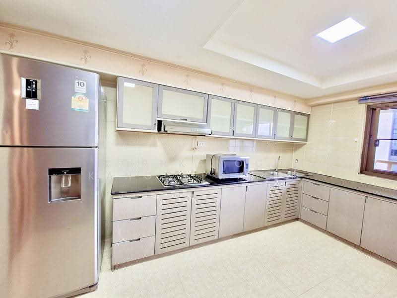 D.H.Grand Tower, Bangkok, Soi Prommit, Khlong Tan Nua, Watthana, Bangkok, 3 Bedrooms, 280 sqm, Condo For Rent, by Kornkanock Kanockpradit, 500647512 - DDproperty.com