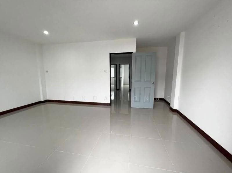 3-BR House, Chon Buri (Pattaya), Ban Bung, Chon Buri (Pattaya), 3 Bedrooms, 150 sqm, Single Detached House For Sale, by Melinda Lonuch, 500647577 - DDproperty.com