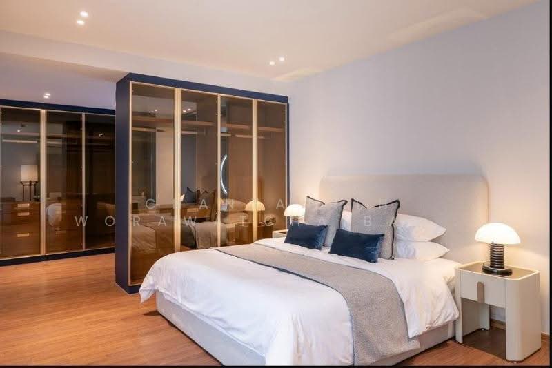 Via 34, Bangkok, 15 Soi Sukhumvit 34, Khong Tan, Khlong Toei, Bangkok, 2 Bedrooms, 125 sqm, Condo For Rent, by Chanyanath Worawatchaibaworn, 500647612 - DDproperty.com