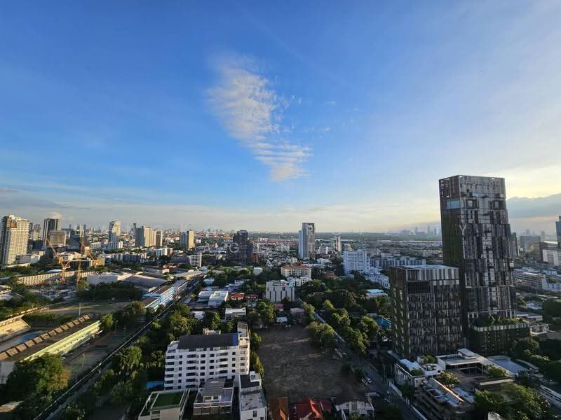 Siri At Sukhumvit, Bangkok, 902 Sukhumvit Road, Phra Kanong, Khlong Toei, Bangkok, 2 Bedrooms, 69 sqm, Condo For Rent, by BANGKOK PROPERTY AGENTS, 500647637 - DDproperty.com