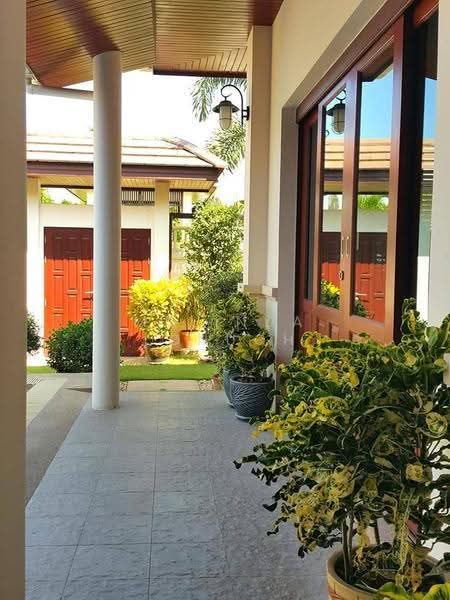 4-BR House, Prachuap Khiri Khan, Hua Hin, Prachuap Khiri Khan, 4 Bedrooms, 380 sqm, Single Detached House For Sale, by Melinda Lonuch, 500647656 - DDproperty.com
