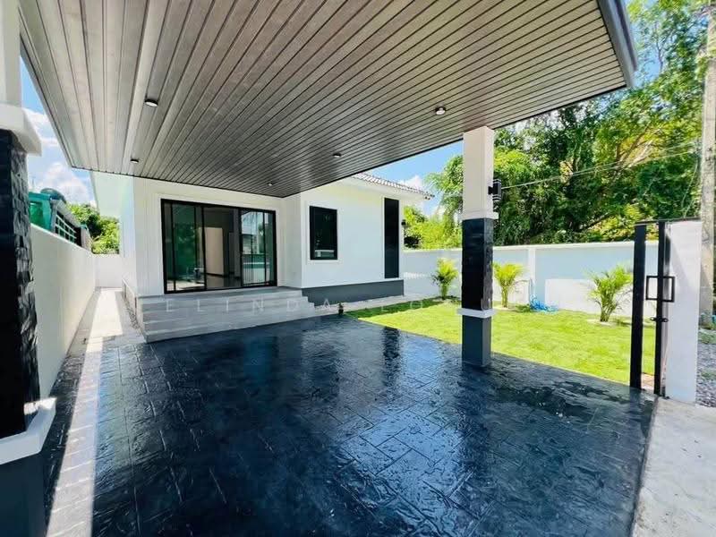 2-BR House, Prachuap Khiri Khan, Nong Kae, Hua Hin, Prachuap Khiri Khan, 2 Bedrooms, 110 sqm, Single Detached House For Sale, by Melinda Lonuch, 500647674 - DDproperty.com