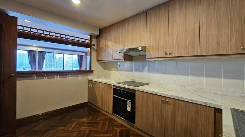Royal Kensington Mansion, Bangkok, 5/2 Soi Ekkamai 10, Khlong Tan Nua, Watthana, Bangkok, 4 Bedrooms, 380 sqm, Condo For Rent, by BANGKOK PROPERTY AGENTS, 500647685 - DDproperty.com
