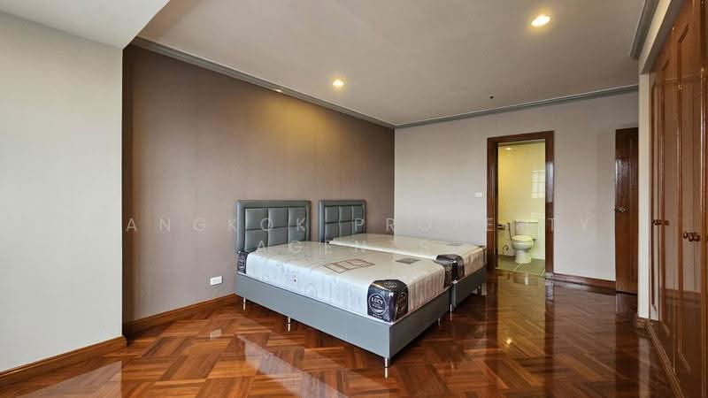 Royal Kensington Mansion, Bangkok, 5/2 Soi Ekkamai 10, Khlong Tan Nua, Watthana, Bangkok, 4 Bedrooms, 380 sqm, Condo For Rent, by BANGKOK PROPERTY AGENTS, 500647685 - DDproperty.com