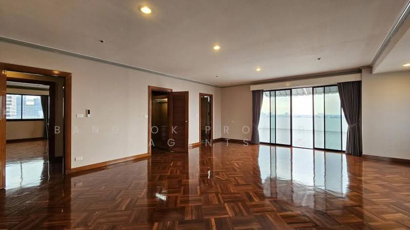 Royal Kensington Mansion, Bangkok, 5/2 Soi Ekkamai 10, Khlong Tan Nua, Watthana, Bangkok, 4 Bedrooms, 380 sqm, Condo For Rent, by BANGKOK PROPERTY AGENTS, 500647685 - DDproperty.com