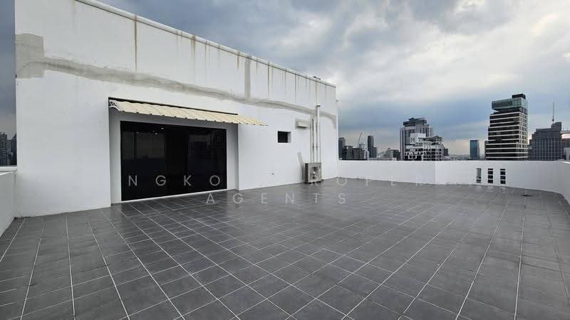 Royal Kensington Mansion, Bangkok, 5/2 Soi Ekkamai 10, Khlong Tan Nua, Watthana, Bangkok, 4 Bedrooms, 380 sqm, Condo For Rent, by BANGKOK PROPERTY AGENTS, 500647685 - DDproperty.com