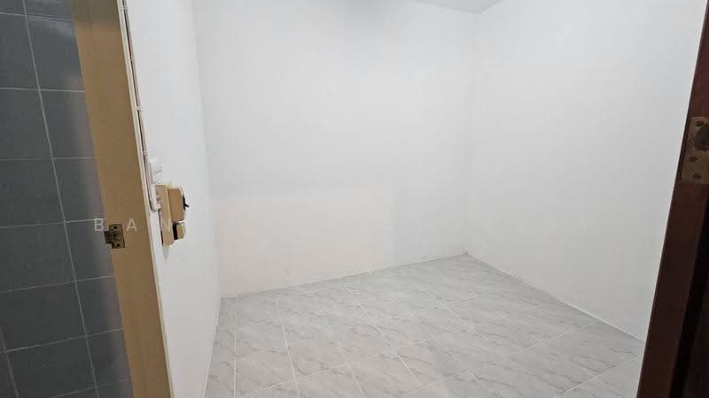 Royal Kensington Mansion, Bangkok, 5/2 Soi Ekkamai 10, Khlong Tan Nua, Watthana, Bangkok, 4 Bedrooms, 380 sqm, Condo For Rent, by BANGKOK PROPERTY AGENTS, 500647685 - DDproperty.com