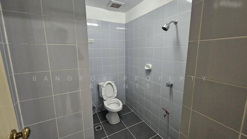 Royal Kensington Mansion, Bangkok, 5/2 Soi Ekkamai 10, Khlong Tan Nua, Watthana, Bangkok, 4 Bedrooms, 380 sqm, Condo For Rent, by BANGKOK PROPERTY AGENTS, 500647685 - DDproperty.com