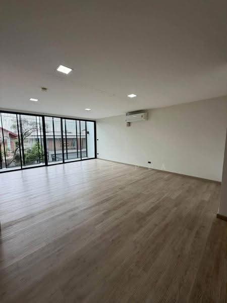 The Element Rama 9, Bangkok, Soi Rama 9 Suan Luang, Suan Luang, Bangkok, 4 Bedrooms, 560 sqm, Townhouse For Rent, by Agent Pla, 500647714 - DDproperty.com