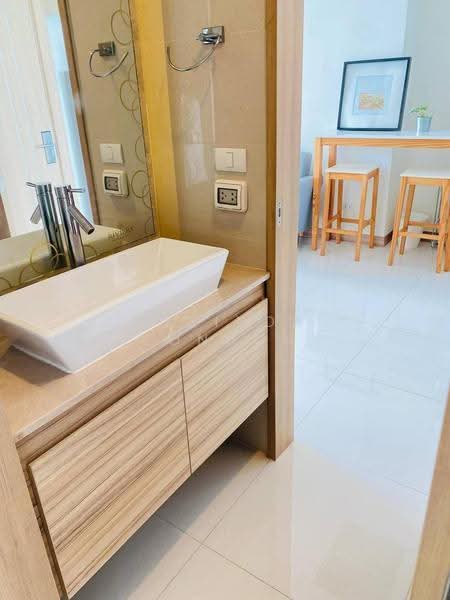 The Riviera Wongamat, Chon Buri (Pattaya), Na Kluea 16 Alley, Na Kloe, Bang Lamung (Pattaya), Chon Buri (Pattaya), 1 Bedroom, 35 sqm, Condo For Sale, by Melinda Lonuch, 500647720 - DDproperty.com