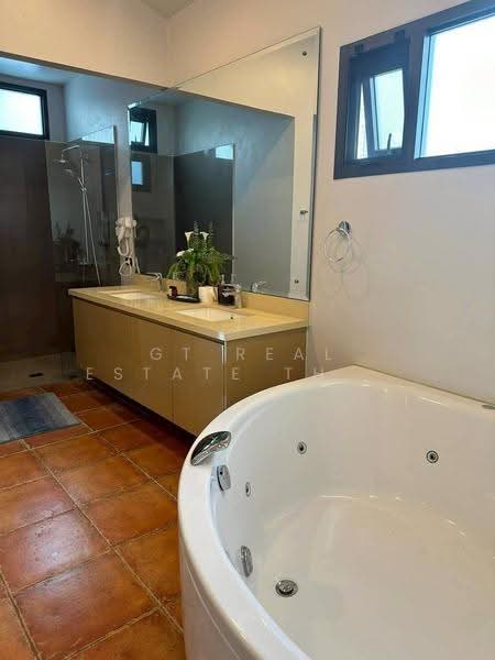 THONGLOR EXECUTIVE HOUSE, Bangkok, Khlong Tan Nua, Watthana, Bangkok, 5 Bedrooms, 700 sqm, Single Detached House For Rent, by GT Real Estate Thailand, 500647793 - DDproperty.com