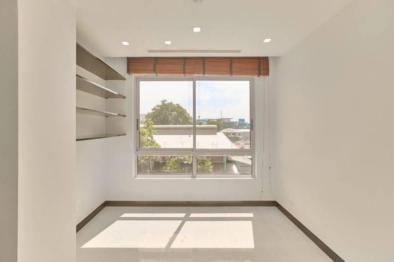 The Lofts Yennakart : เดอะ ล็อฟท์ เย็นอากาศ, กรุงเทพ, 366 ซอยนางลิ้นจี่ ถนนเย็นอากาศ, ช่องนนทรี, ยานนาวา, กรุงเทพ, 93 ตร.ม., คอนโด ขาย, โดย Kittinee Chuaichat, 500647796 - DDproperty.com