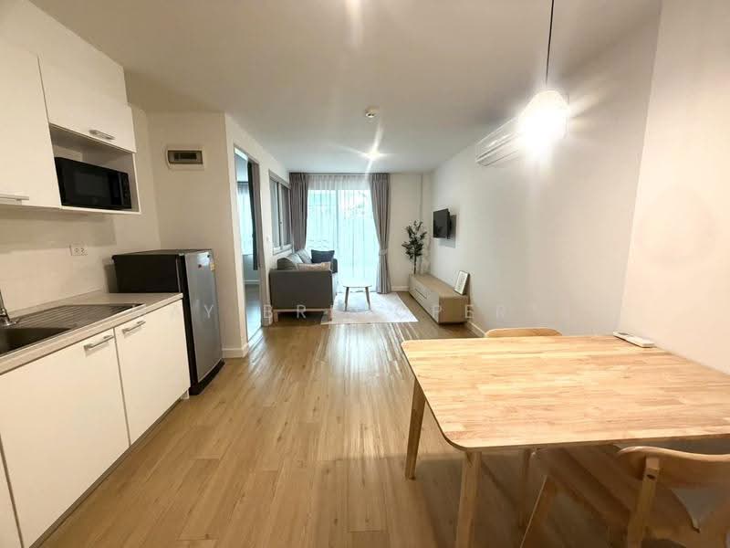 The Clover Thonglor Residence, Bangkok, Soi Sukhumvit 55, Khlong Tan Nua, Watthana, Bangkok, 1 Bedroom, 45 sqm, Condo For Rent, by May BRproperty, 500647815 - DDproperty.com