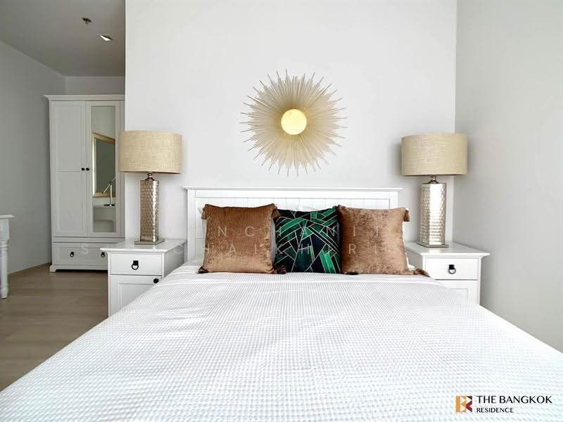 Life One Wireless, Bangkok, 1 Wireless Road, Lumphini, Pathum Wan, Bangkok, 2 Bedrooms, 64 sqm, Condo For Rent, by Ponchanit Sirichaikhirikoson, 500647867 - DDproperty.com