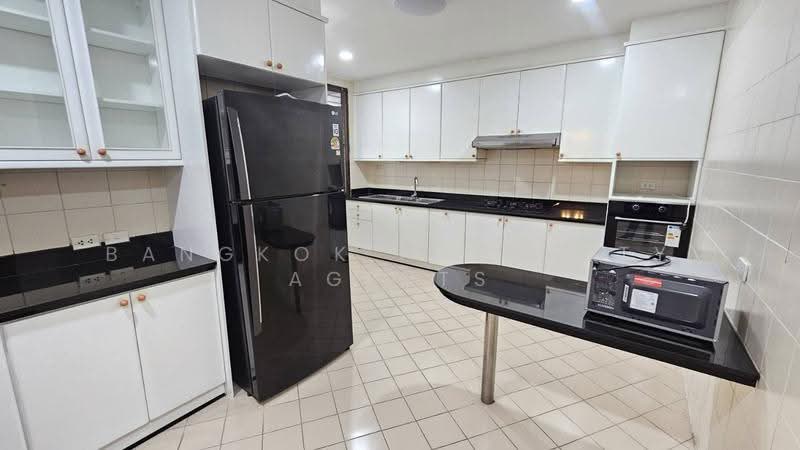 Sriratana Mansion 2, Bangkok, 59 Soi Sukhumvit 23, Khlongtoei Nua, Watthana, Bangkok, 3 Bedrooms, 250 sqm, Condo For Rent, by BANGKOK PROPERTY AGENTS, 500647919 - DDproperty.com