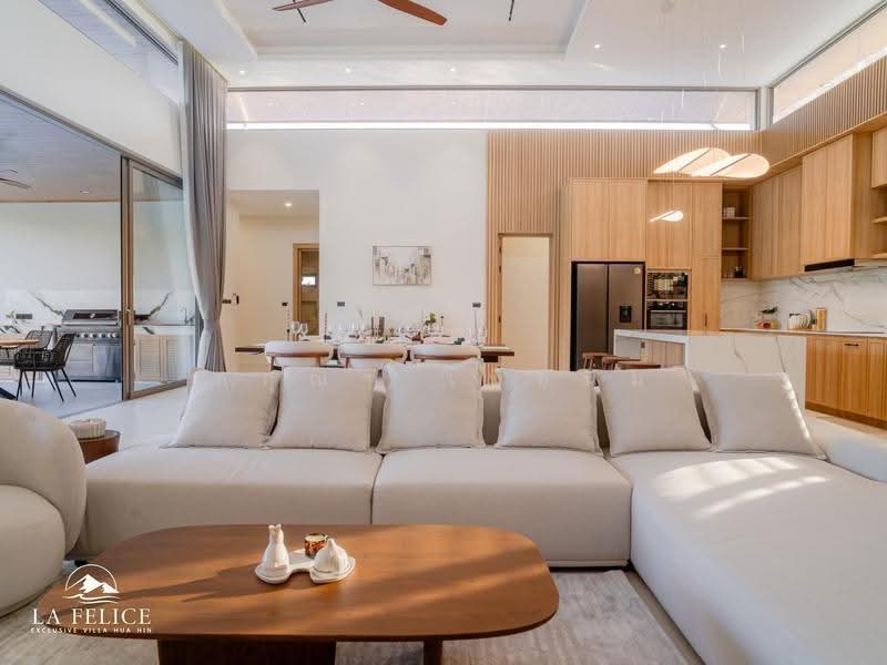 La Felice Villa Hua Hin, Prachuap Khiri Khan, Soi Hua Na 21, Thap Tai, Hua Hin, Prachuap Khiri Khan, 3 Bedrooms, 350 sqm, Single Detached House For Sale, by สกุณา เนื้อนิ่ม, 500647924 - DDproperty.com
