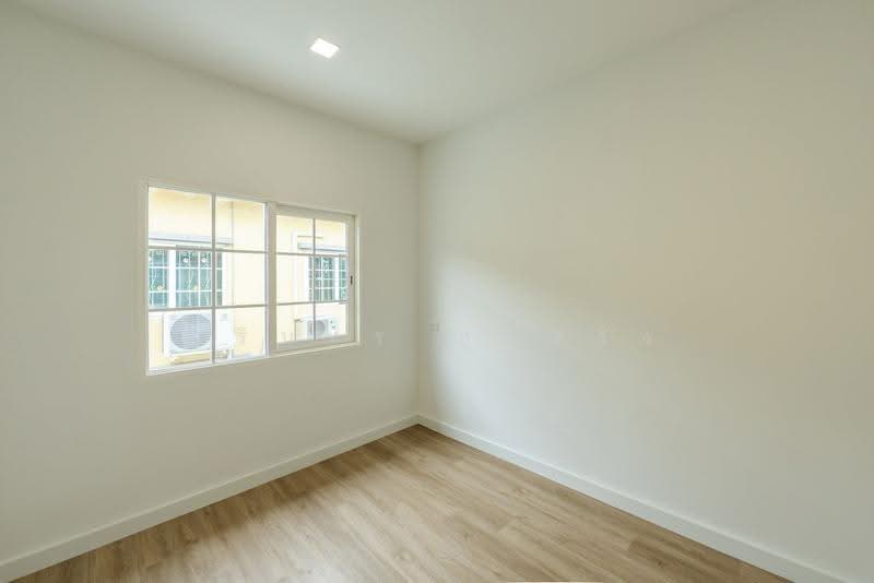 Golden Town 2 Onnut-Pattanakarn, Bangkok, 189 Soi On Nut 65 Yaek 14, Prawet, Bangkok, 4 Bedrooms, 76 sqm, Townhouse For Sale, by วรินทร กูลจีรัง, 500647975 - DDproperty.com