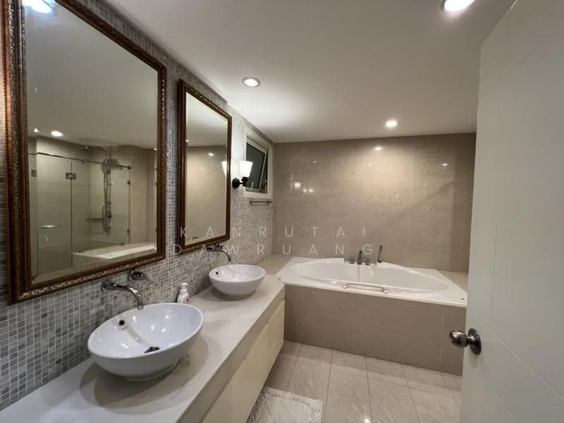 Baan Siri 24, Bangkok, 39 Sukhumvit 24 Alley, Khong Tan, Khlong Toei, Bangkok, 4 Bedrooms, 271 sqm, Condo For Rent, by Kanrutai Dawruang, 500648003 - DDproperty.com