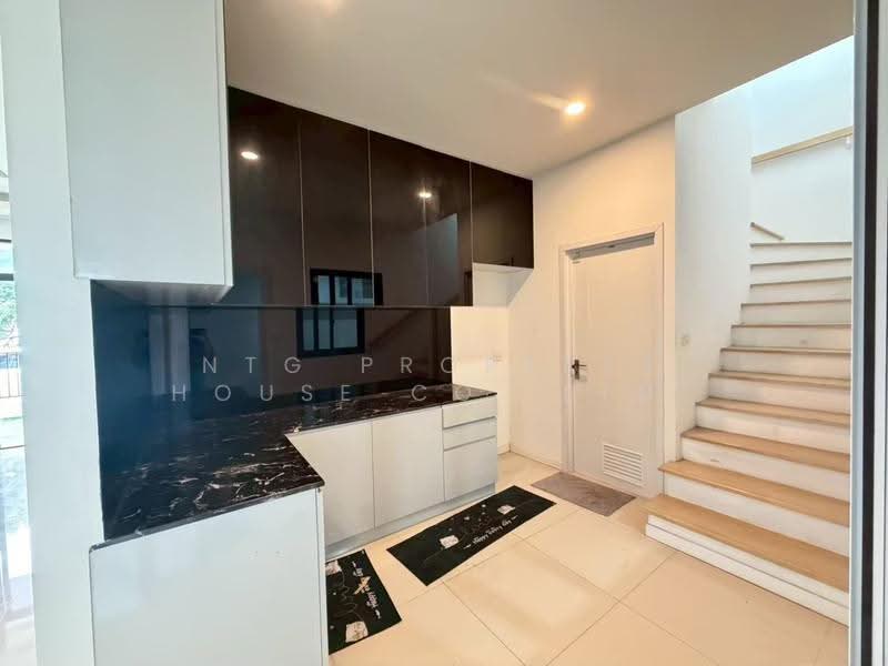 Britania Wongwaen-Ramindra, Bangkok, Kanchanapisek Frontage Road, Sam Wa Tawan Tok, Khlong Sam Wa, Bangkok, 4 Bedrooms, 165 sqm, Single Detached House For Rent, by NTG Property House Co.,Ltd., 500648030 - DDproperty.com
