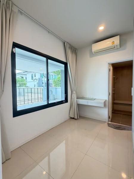 Britania Wongwaen-Ramindra, Bangkok, Kanchanapisek Frontage Road, Sam Wa Tawan Tok, Khlong Sam Wa, Bangkok, 4 Bedrooms, 165 sqm, Single Detached House For Rent, by NTG Property House Co.,Ltd., 500648030 - DDproperty.com