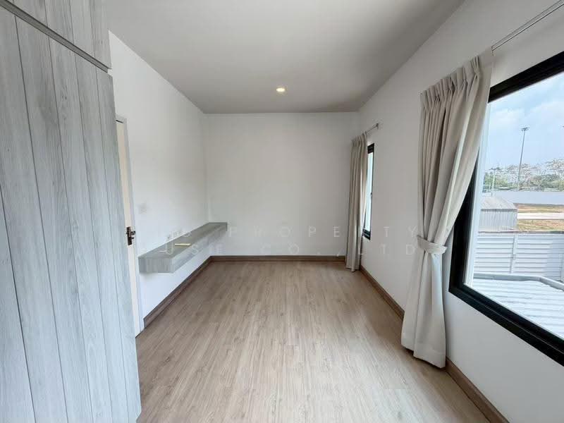 Britania Wongwaen-Ramindra, Bangkok, Kanchanapisek Frontage Road, Sam Wa Tawan Tok, Khlong Sam Wa, Bangkok, 4 Bedrooms, 165 sqm, Single Detached House For Rent, by NTG Property House Co.,Ltd., 500648030 - DDproperty.com