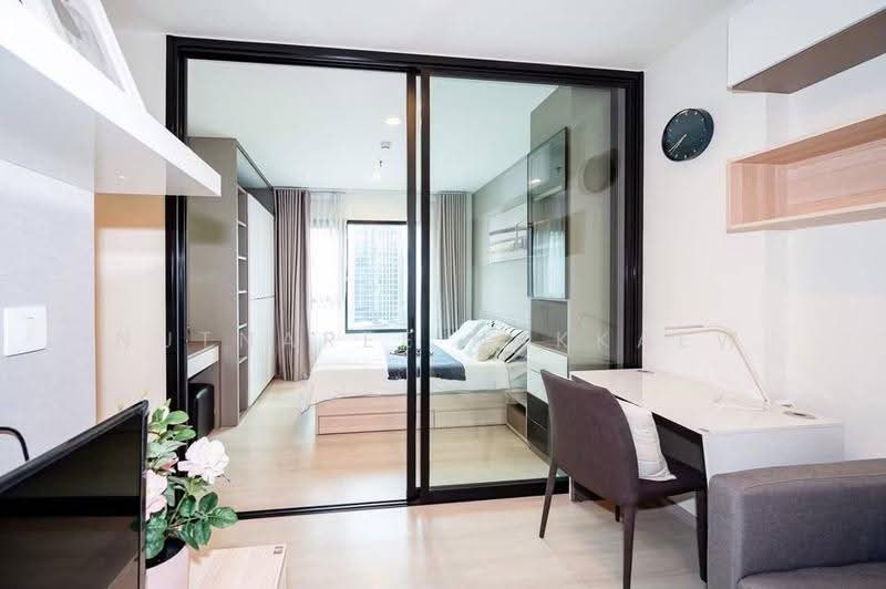 Life Asoke, Bangkok, Asoke-Dindang Road, Bang Kapi, Huai Khwang, Bangkok, 1 Bedroom, 30 sqm, Condo For Rent, by Nutnaree Nakkaew, 500648109 - DDproperty.com