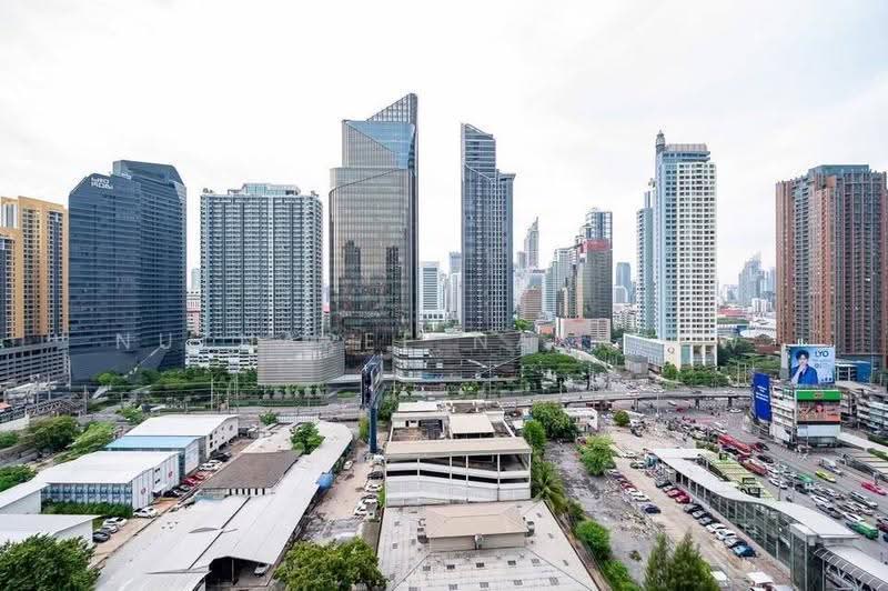 Life Asoke, Bangkok, Asoke-Dindang Road, Bang Kapi, Huai Khwang, Bangkok, 1 Bedroom, 30 sqm, Condo For Rent, by Nutnaree Nakkaew, 500648109 - DDproperty.com