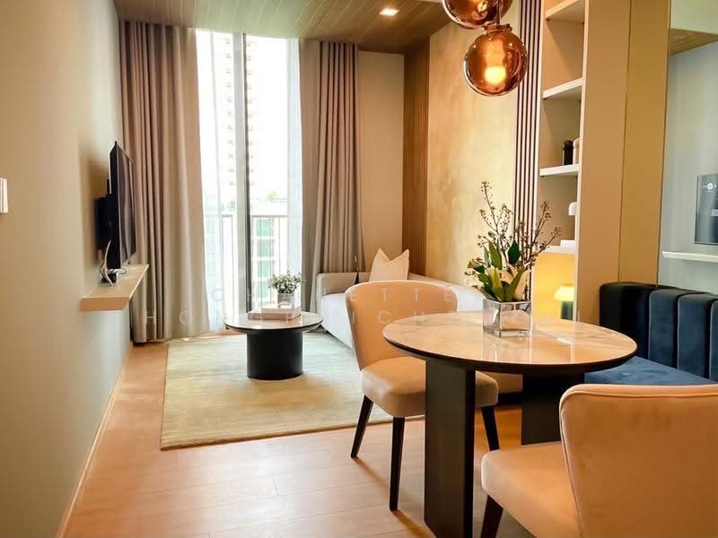 Noble Around Sukhumvit 33, Bangkok, 17 Soi Sukhumvit 33, Khlong Tan Nua, Watthana, Bangkok, 2 Bedrooms, 65 sqm, Condo For Rent, by Chanettee Chongphichetkul, 500648178 - DDproperty.com