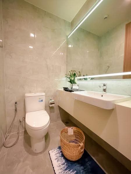 Noble Around Sukhumvit 33, Bangkok, 17 Soi Sukhumvit 33, Khlong Tan Nua, Watthana, Bangkok, 2 Bedrooms, 65 sqm, Condo For Rent, by Chanettee Chongphichetkul, 500648178 - DDproperty.com