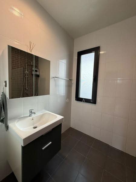 The Canvas Sukhumvit-Samrong, Samut Prakan, Thang Rotfai Sai Kao Paknam Road, Sam Rong, Phra Pra Daeng, Samut Prakan, 3 Bedrooms, 160 sqm, Townhouse For Sale, by Home4Sale, 500648194 - DDproperty.com