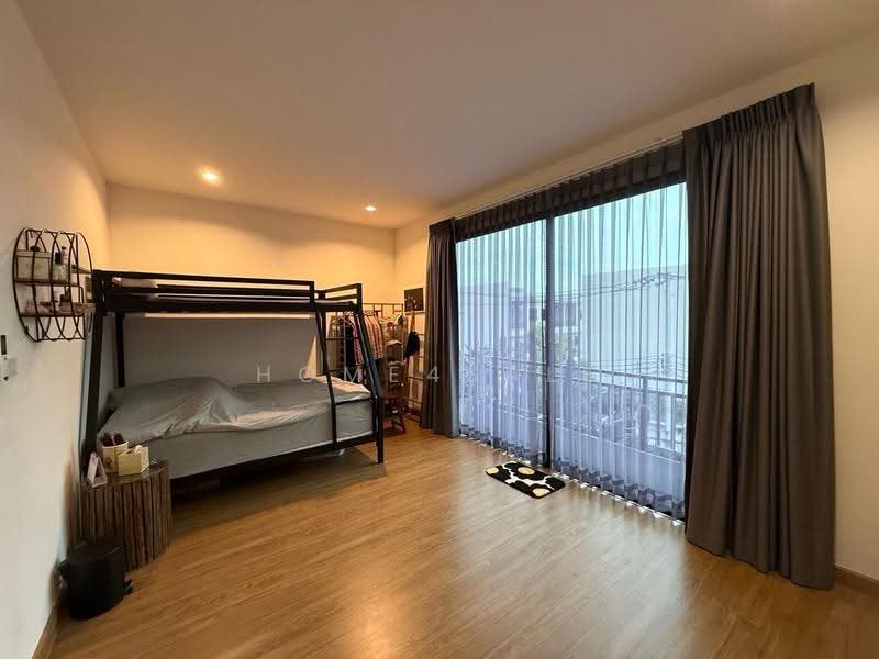 The Canvas Sukhumvit-Samrong, Samut Prakan, Thang Rotfai Sai Kao Paknam Road, Sam Rong, Phra Pra Daeng, Samut Prakan, 3 Bedrooms, 160 sqm, Townhouse For Sale, by Home4Sale, 500648194 - DDproperty.com