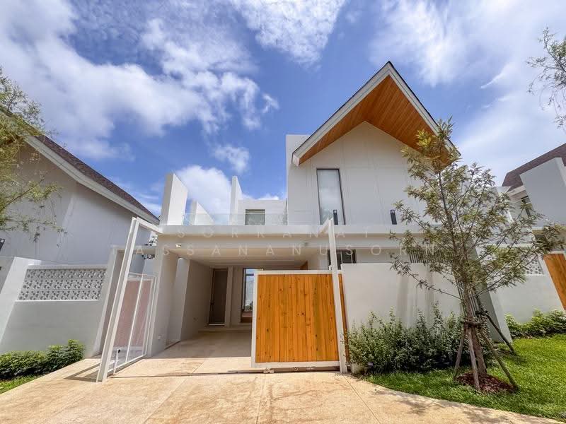 LuxPride by Wallaya Villas, Phuket, Pasak Soi 8, Choeng Thale, Thalang, Phuket, 3 Bedrooms, 373 sqm, Single Detached House For Sale, by Sorranat Tassananusorn, 500648212 - DDproperty.com