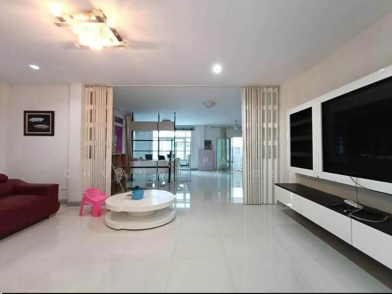 3 BR house, ชลบุรี, แสนสุข, เมืองชลบุรี, ชลบุรี, 204 ตร.ม., บ้านเดี่ยว ให้เช่า, โดย Jirapat Chuangsawadsak, 500648245 - DDproperty.com