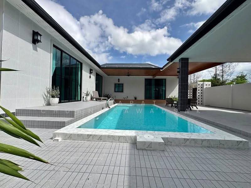 3-BR House, Prachuap Khiri Khan, Hua Hin, Prachuap Khiri Khan, 3 Bedrooms, 200 sqm, Single Detached House For Rent, by Jirapat Chuangsawadsak, 500648301 - DDproperty.com