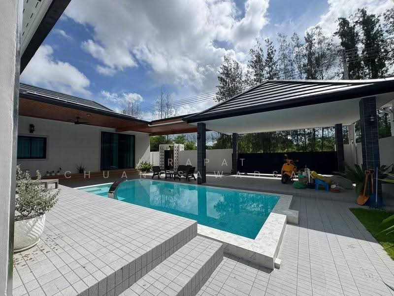3-BR House, Prachuap Khiri Khan, Hua Hin, Prachuap Khiri Khan, 3 Bedrooms, 200 sqm, Single Detached House For Rent, by Jirapat Chuangsawadsak, 500648301 - DDproperty.com