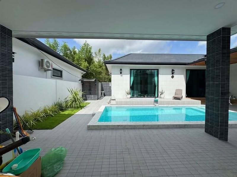 3-BR House, Prachuap Khiri Khan, Hua Hin, Prachuap Khiri Khan, 3 Bedrooms, 200 sqm, Single Detached House For Rent, by Jirapat Chuangsawadsak, 500648301 - DDproperty.com