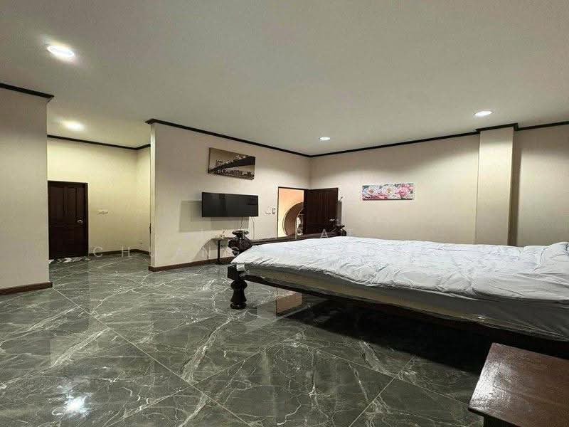 3-BR House, Chon Buri (Pattaya), Nong Pru, Bang Lamung (Pattaya), Chon Buri (Pattaya), 3 Bedrooms, 320 sqm, Single Detached House For Rent, by Jirapat Chuangsawadsak, 500648364 - DDproperty.com