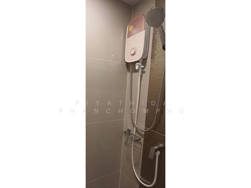 IDEO Sathorn-Wongwian Yai, Bangkok, 219 Soi Krung Thonburi 1, Khlong Ton Sai, Khlong San, Bangkok, 1 Bedroom, 36 sqm, Condo For Rent, by Piyathida Phanchomphu, 500648709 - DDproperty.com