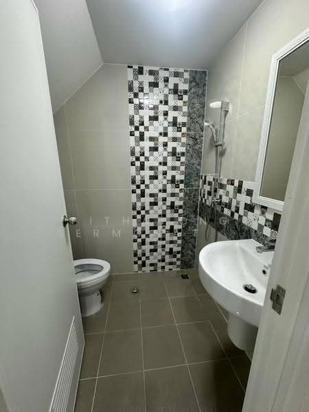 Golden Town Vibhavadi - Rangsit, Pathum Thani, Phaholyothin Road, Khlong Nung, Khlong Luang, Pathum Thani, 4 Bedrooms, 120 sqm, Townhouse For Rent, by Pithapong Sermchatcharoenkan, 500648795 - DDproperty.com