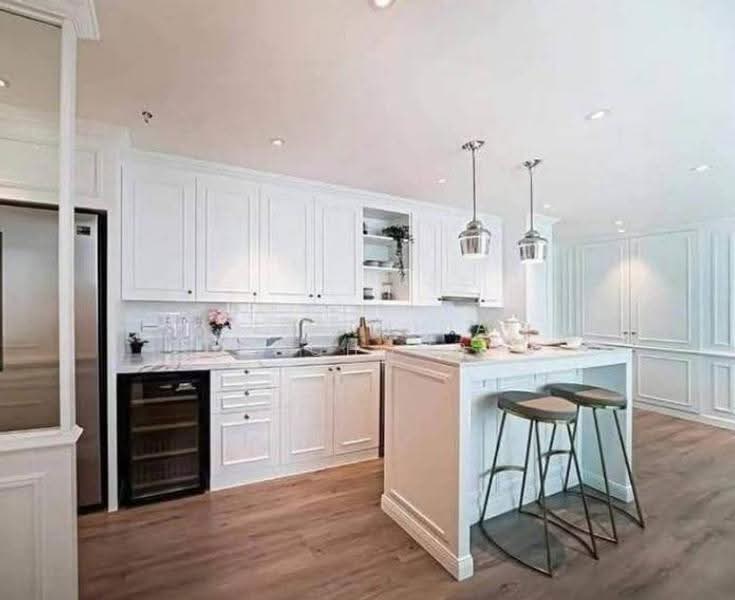 C Ekkamai, Bangkok, 888 Soi Sukhumvit 63, Sukhumvit Road, Khlong Tan Nua, Watthana, Bangkok, 3 Bedrooms, 116 sqm, Condo For Rent, by Piyathida Phanchomphu, 500648832 - DDproperty.com