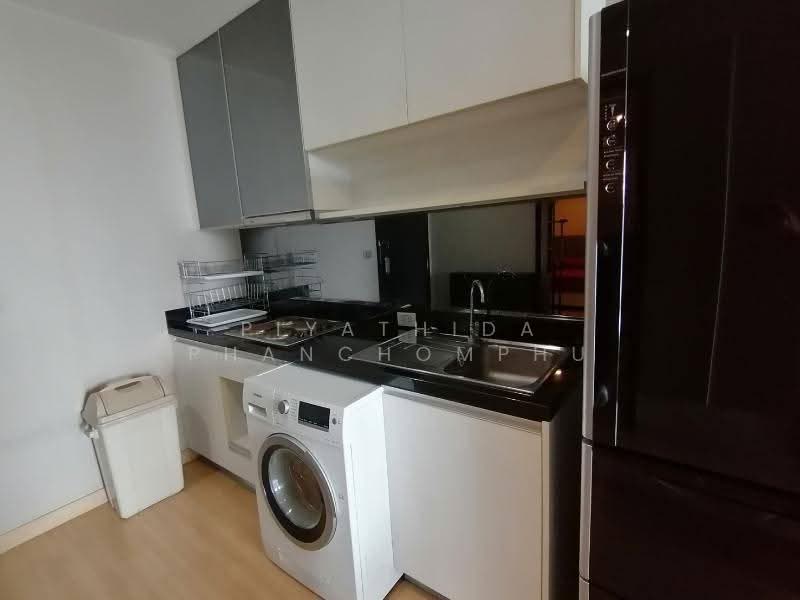 Sky Walk Residences, Bangkok, 1599 Sukhumvit Road, Phra Kanong Nua, Watthana, Bangkok, 2 Bedrooms, 60 sqm, Condo For Rent, by Piyathida Phanchomphu, 500648883 - DDproperty.com