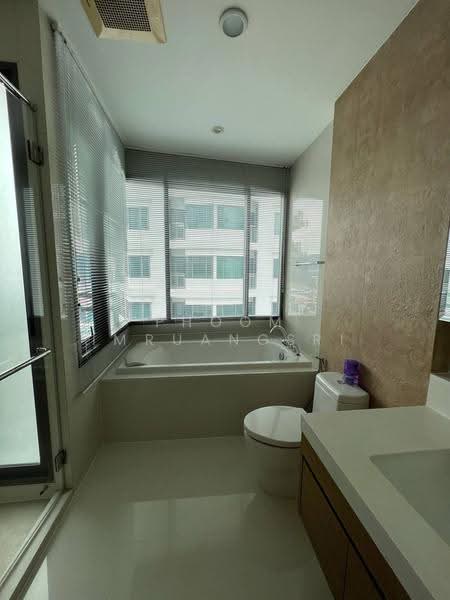 Bright Sukhumvit 24 : ไบร์ท สุขุมวิท 24, กรุงเทพ, ถนนสุขุมวิท 24, คลองตัน, คลองเตย, กรุงเทพ, 68 ตร.ม., คอนโด ขาย, โดย Phoom Imruangsri, 500649013 - DDproperty.com