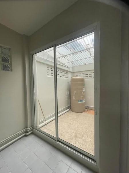 3-storey townhouse near Sutthisan BTS, 750 meters away, Bangkok, -, Huai Khwang, Bangkok, 5 Bedrooms, 102 sqm, Townhouse For Sale, by Connex Property, 500649090 - DDproperty.com