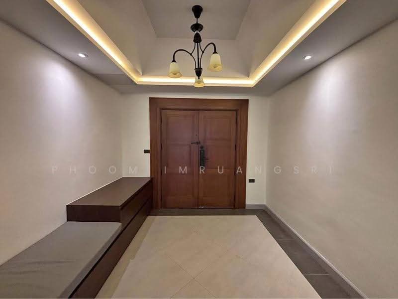 President Park Sukhumvit 24, Bangkok, 99 Sukhumvit 24 Alley, Khlongtoei Nua, Watthana, Bangkok, 3 Bedrooms, 226 sqm, Condo For Rent, by Phoom Imruangsri, 500649220 - DDproperty.com