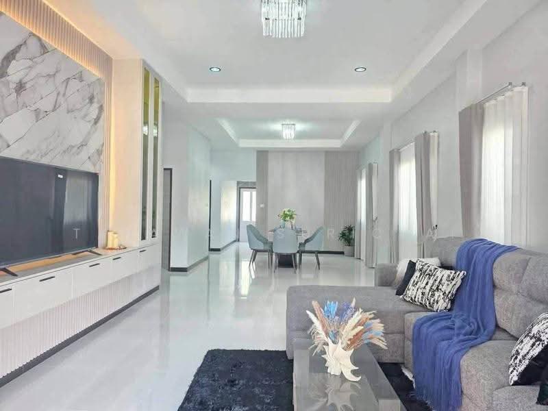 3-BR House, Chon Buri (Pattaya), Huai Yai, Bang Lamung (Pattaya), Chon Buri (Pattaya), 3 Bedrooms, 150 sqm, Single Detached House For Sale, by Tanawan Surichai, 500649294 - DDproperty.com