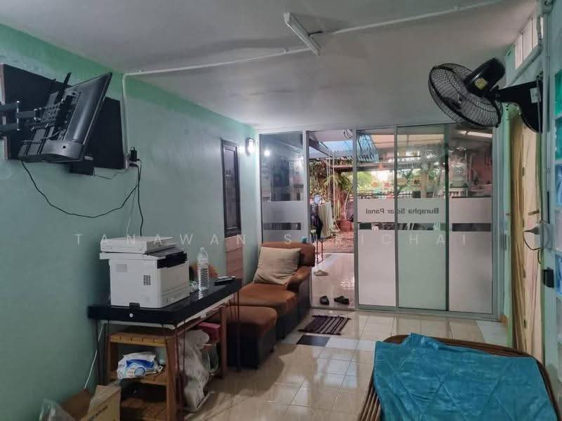 4 BR house, Chon Buri (Pattaya), Bang Lamung, Bang Lamung (Pattaya), Chon Buri (Pattaya), 4 Bedrooms, 400 sqm, Single Detached House For Sale, by Tanawan Surichai, 500649300 - DDproperty.com