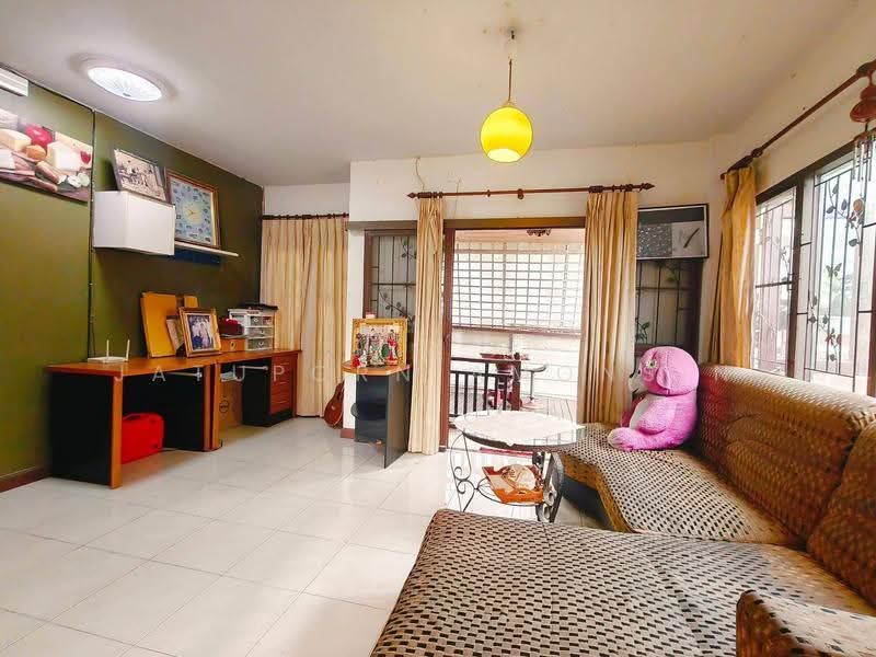 Living Nara Ramkhamhaeng-Suvarnabhumi, Bangkok, Khlong Song Ton Nun, Lat Krabang, Bangkok, 3 Bedrooms, 200 sqm, Single Detached House For Sale, by Jatuporn Amonsin, 500649400 - DDproperty.com
