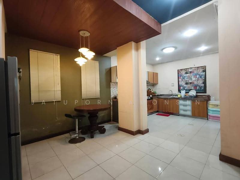 Living Nara Ramkhamhaeng-Suvarnabhumi, Bangkok, Khlong Song Ton Nun, Lat Krabang, Bangkok, 3 Bedrooms, 200 sqm, Single Detached House For Sale, by Jatuporn Amonsin, 500649400 - DDproperty.com